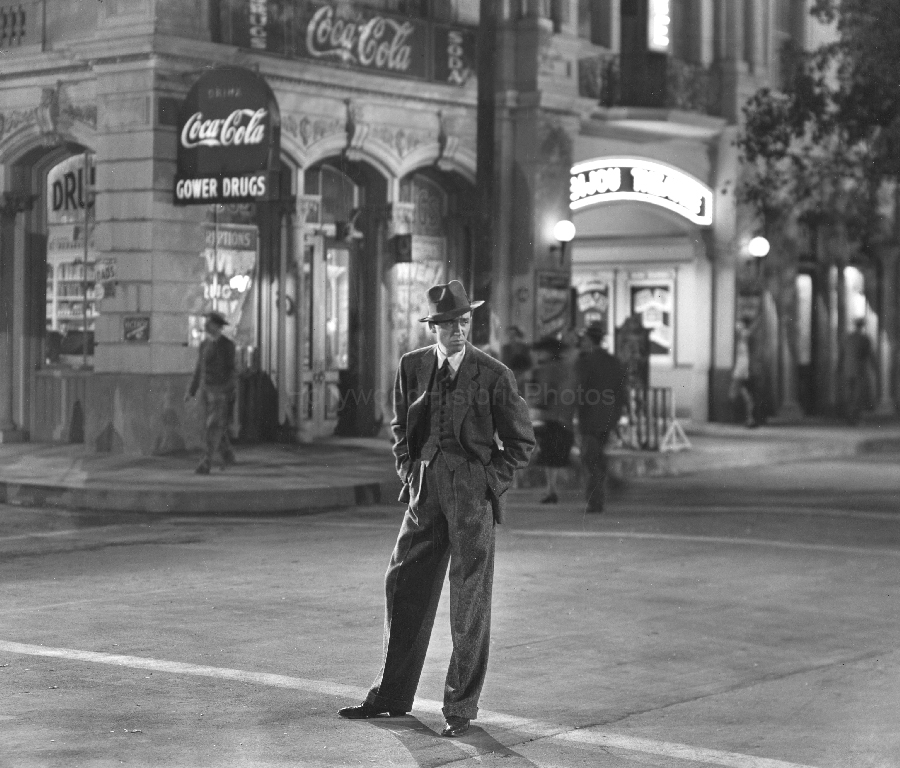 Its A Wonderful Life 1946 5 WM.jpg